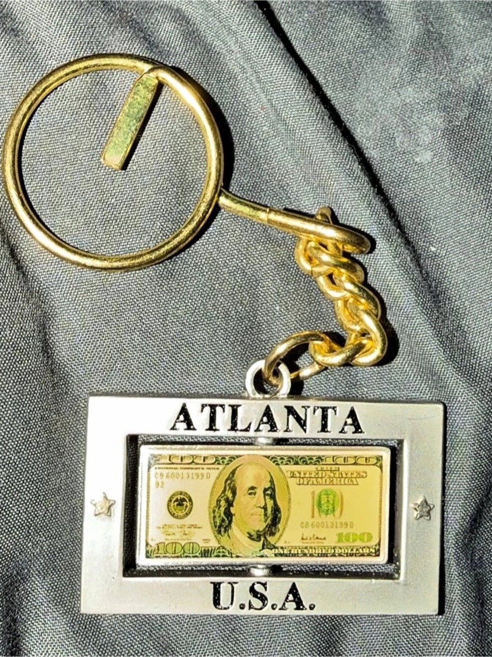 Atlanta USA Souvenir Keychain in Gold-Tone